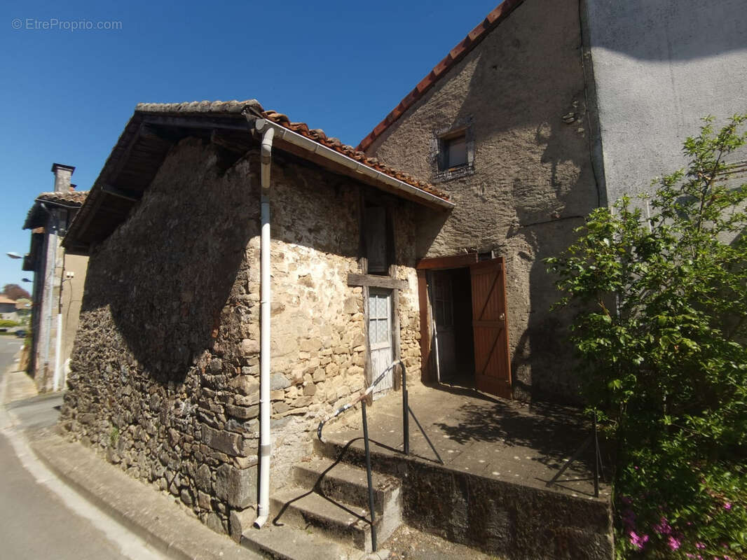 Maison à MASSIGNAC