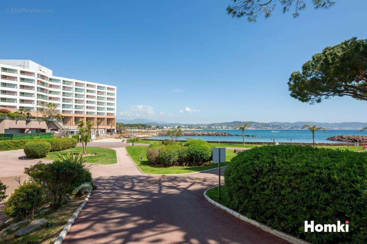 Appartement à MANDELIEU-LA-NAPOULE