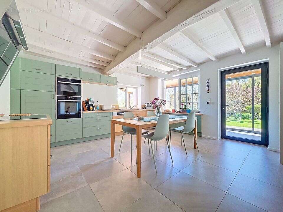Maison à LUZINAY