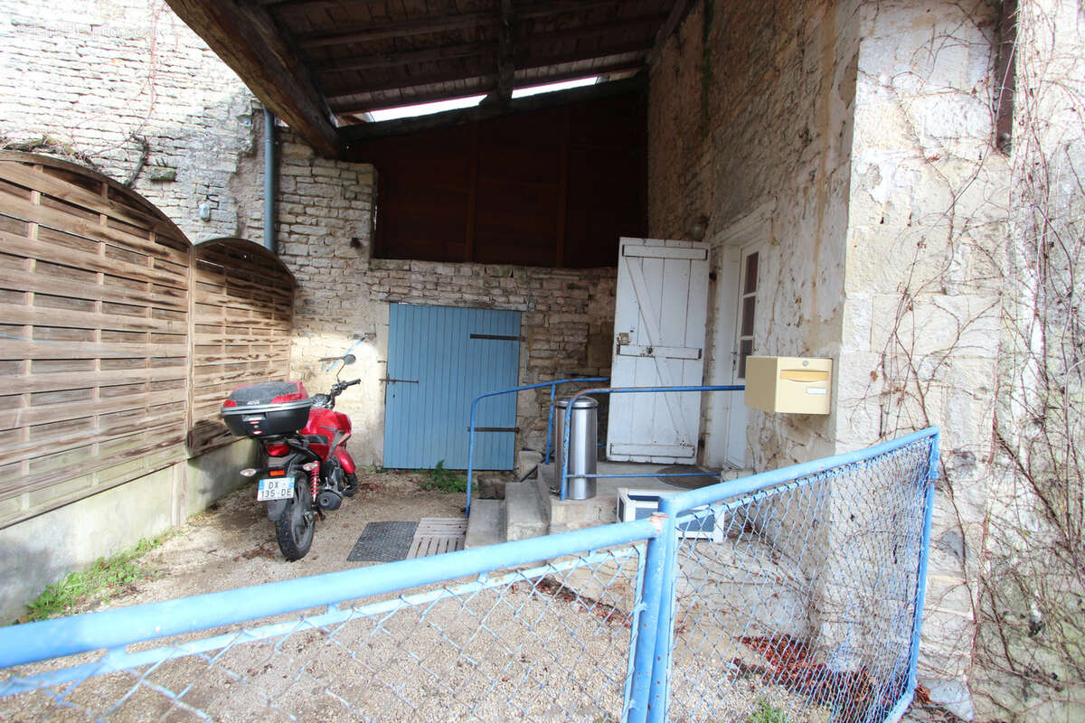 Maison à CHIZE