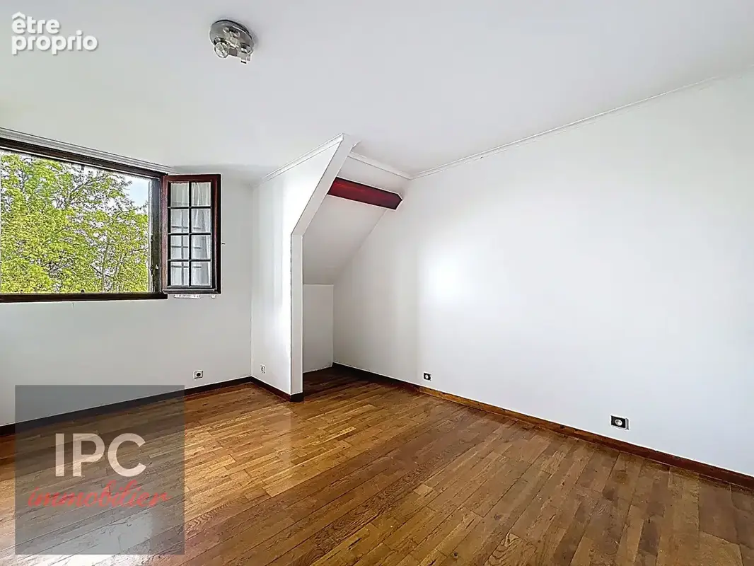 Pierrefitte Maison 8 pièce(s) , 4 Chambres 147 m2, 820m² de terrain - photo 9