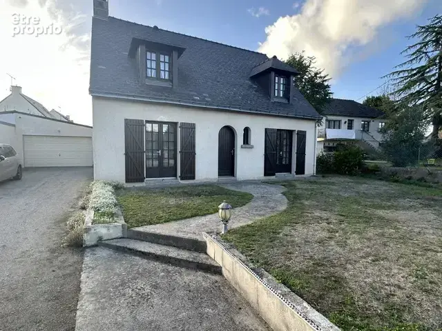 Saint-Herblain   L’Orvasserie   Maison familiale de 121 m2, 4 chambres, garage et jardin - photo 1