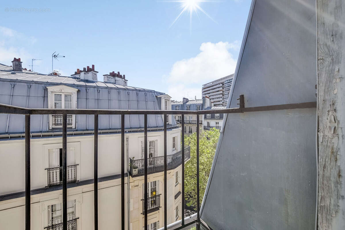 Appartement à PARIS-11E