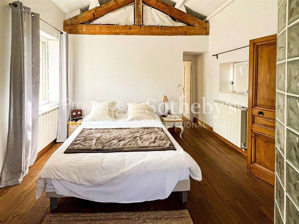 Maison à ALTHEN-DES-PALUDS