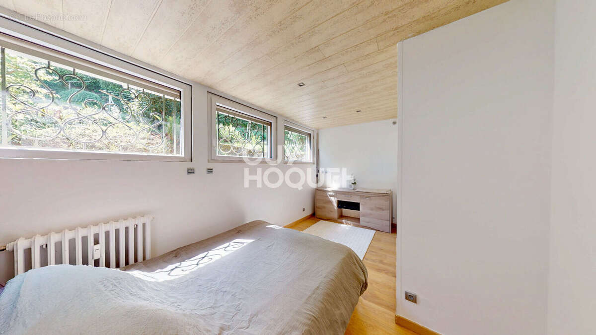 Très bel appartement 2 pièces - 50,1m² - Ponton - Cave - photo 9
