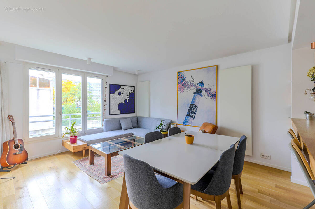 Appartement à PARIS-20E