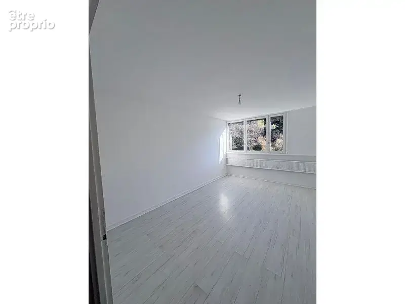 Appartement 3 pièces 65 m² à vendre à Saint-Etienne (42000) - photo 2