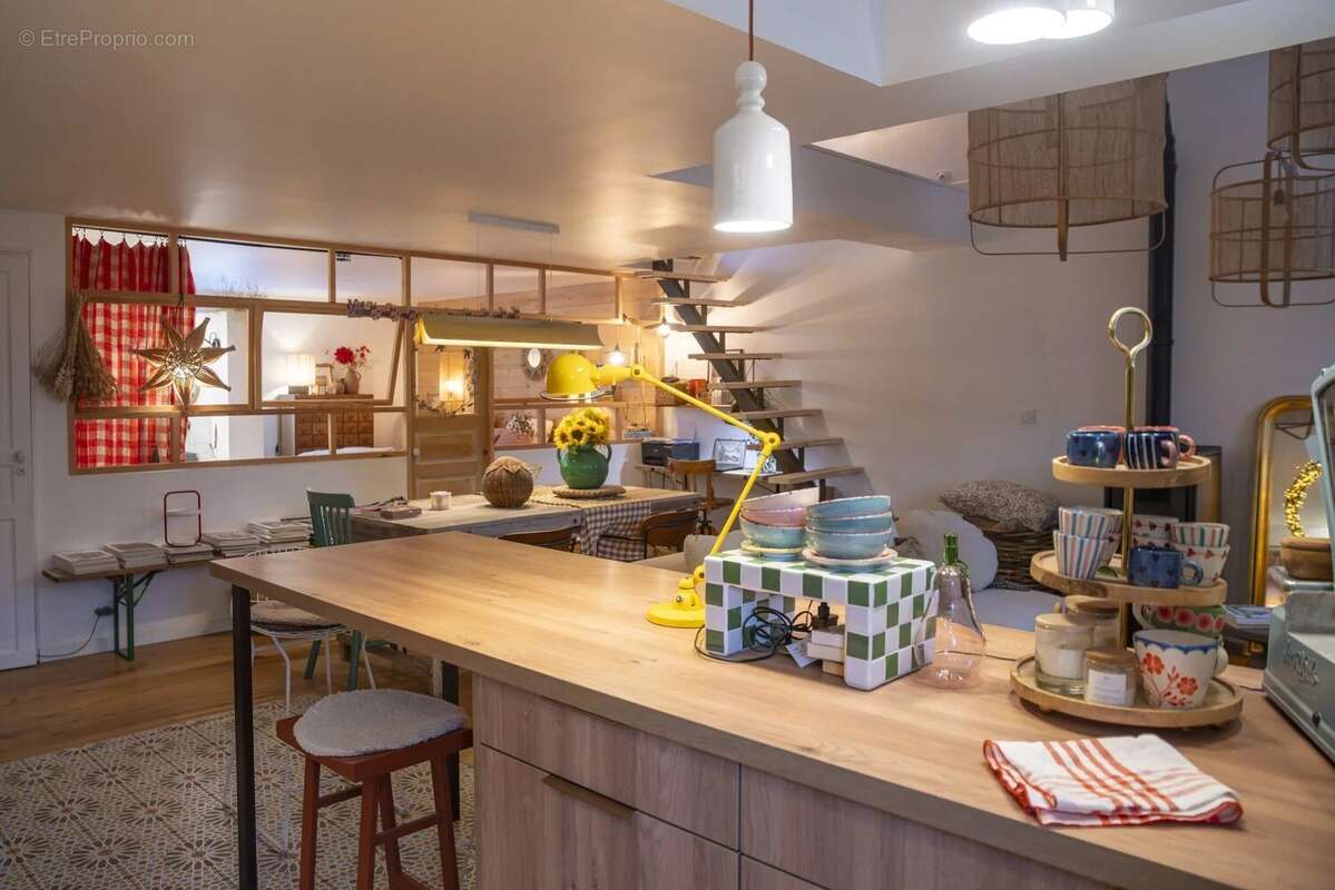 Maison à SAINT-CYR-SUR-MER