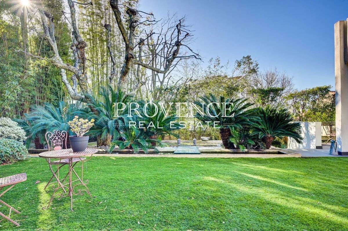 Maison à MARSEILLE-8E