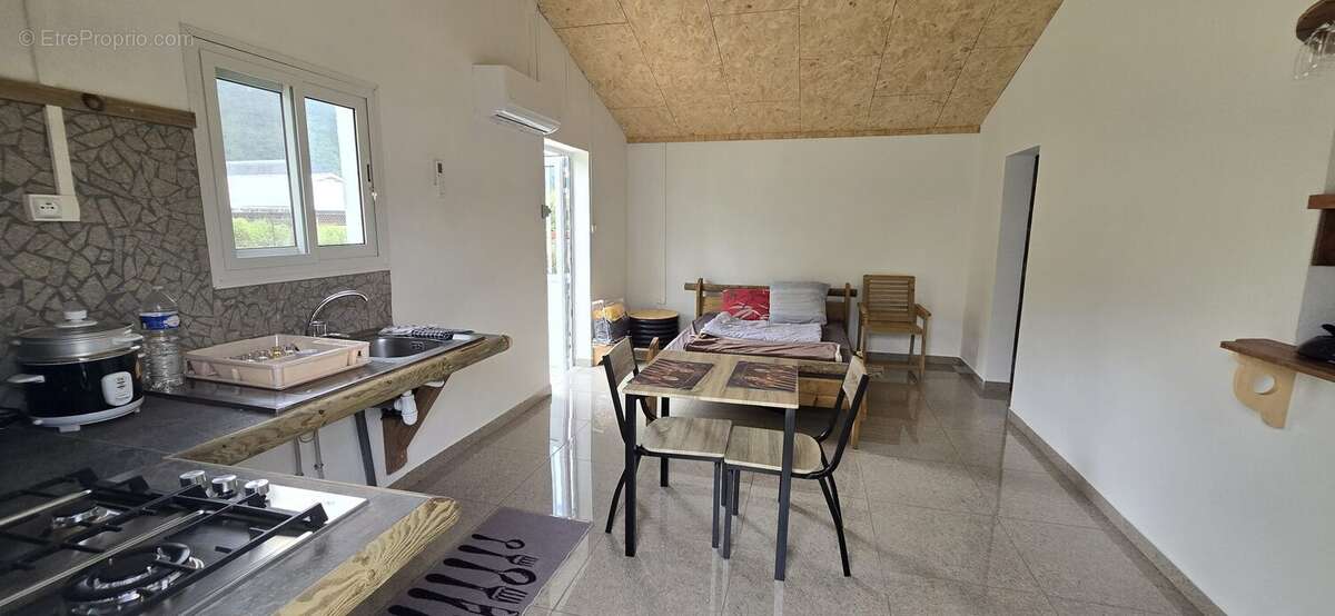 Maison à LA PLAINE-DES-PALMISTES