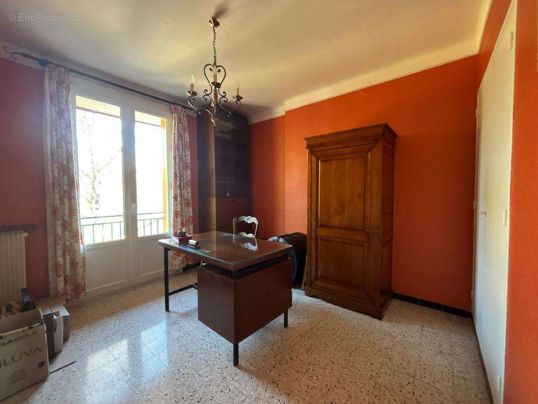 Maison à CHATEAU-ARNOUX-SAINT-AUBAN