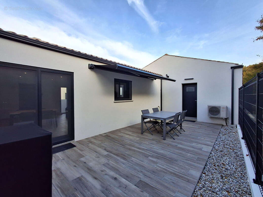 Maison à AIGREFEUILLE-D&#039;AUNIS