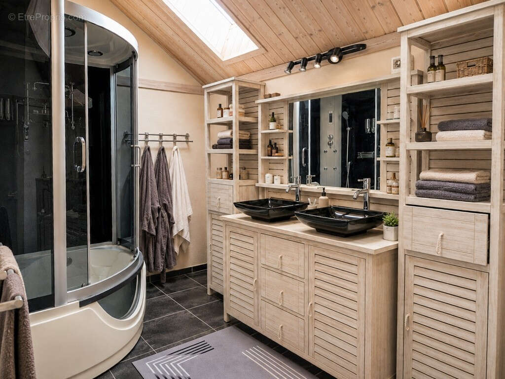 Maison familiale contemporaine de 170 m2 avec piscine, garage et grand sous-sol sur 900 m2 - photo 18