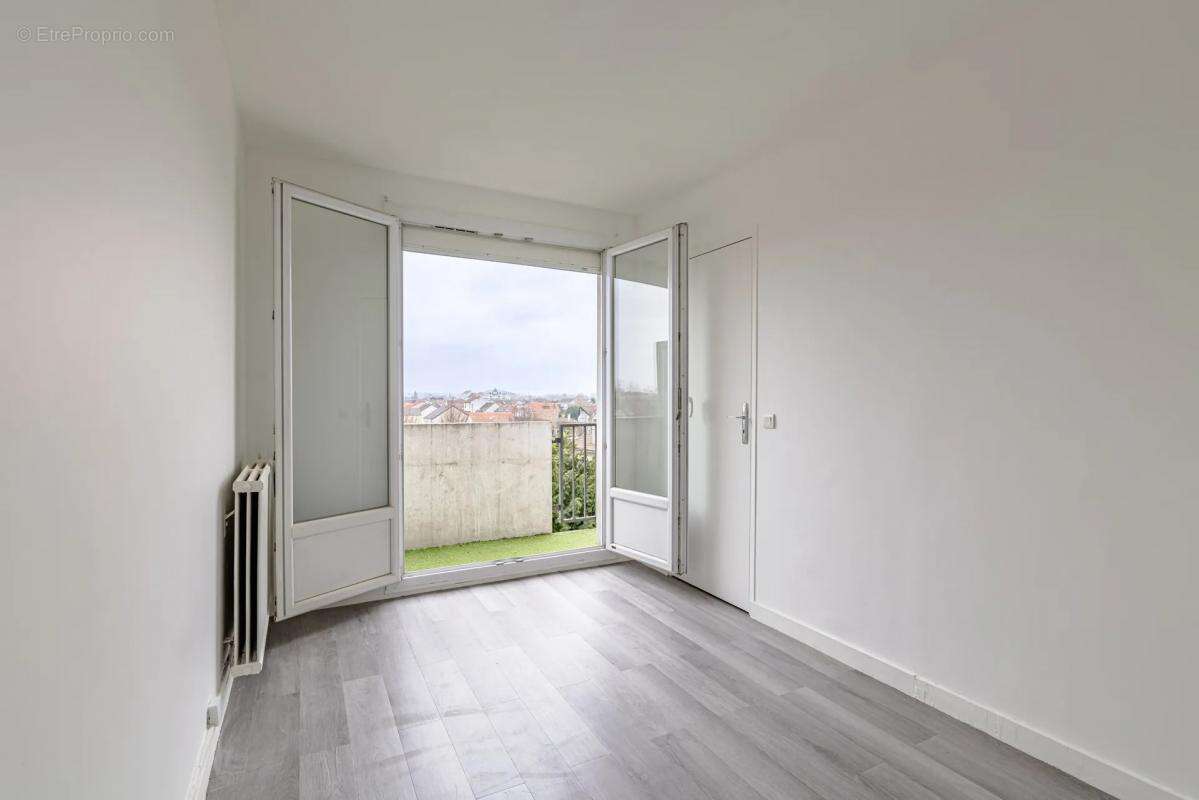 Appartement à LE BOURGET