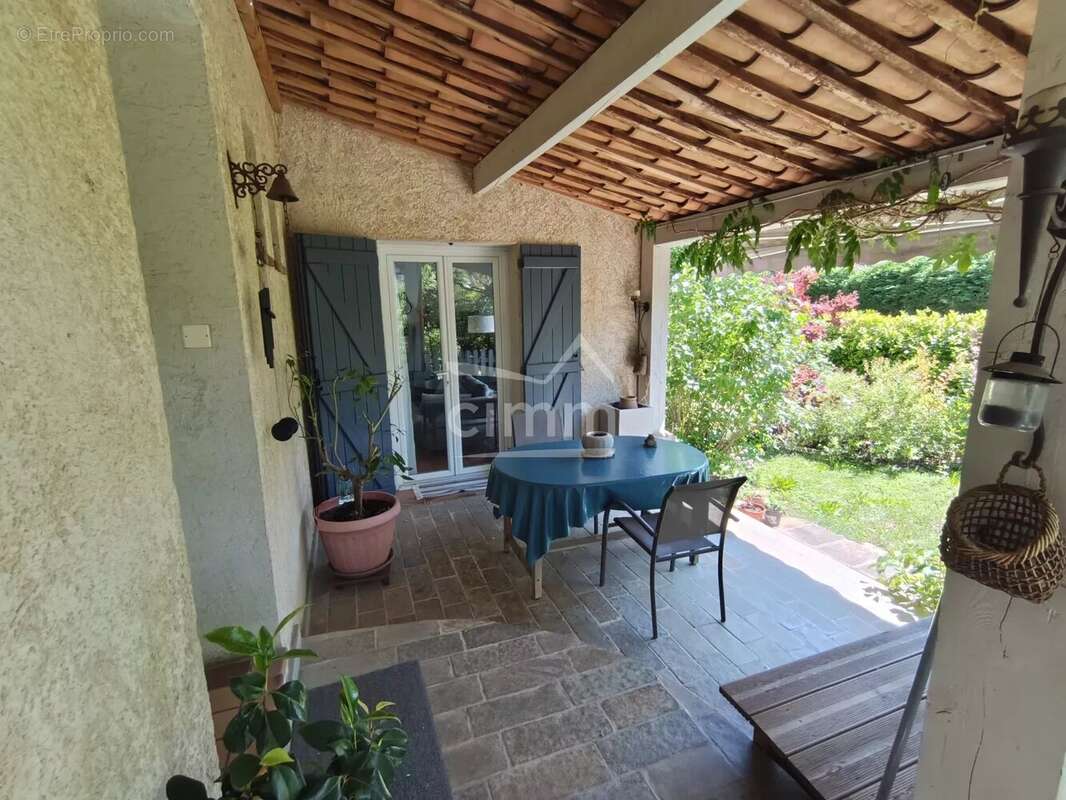 Maison à BARRET-SUR-MEOUGE