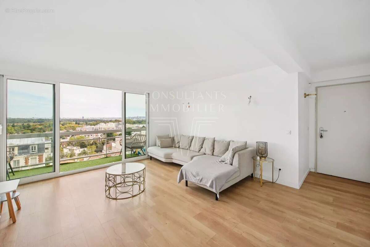 Appartement à SURESNES