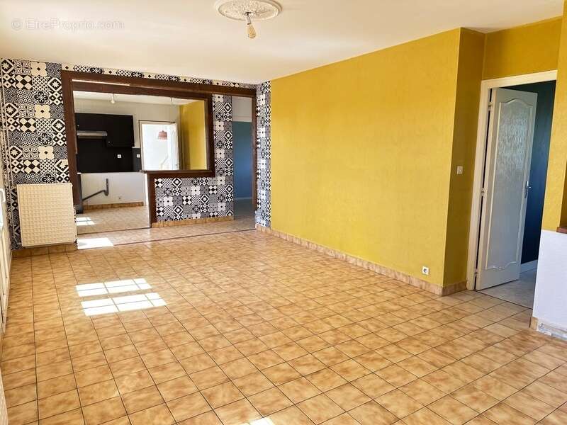 Maison à SAINT-GERVAIS-EN-BELIN