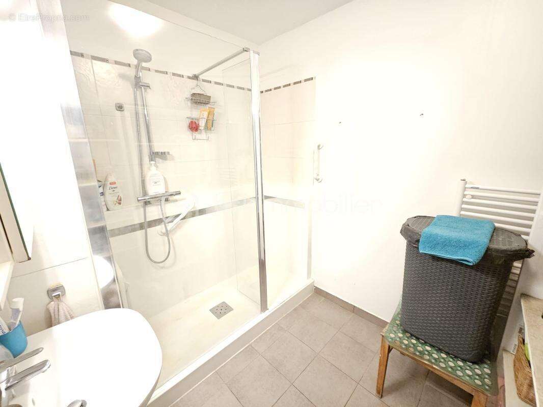 Appartement à SAINT-PIERRE-DU-PERRAY