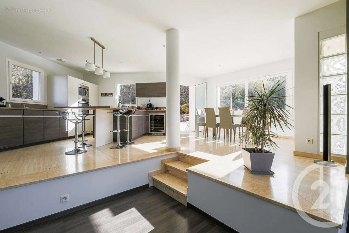 Maison à SAINT-MARTIN-D&#039;URIAGE