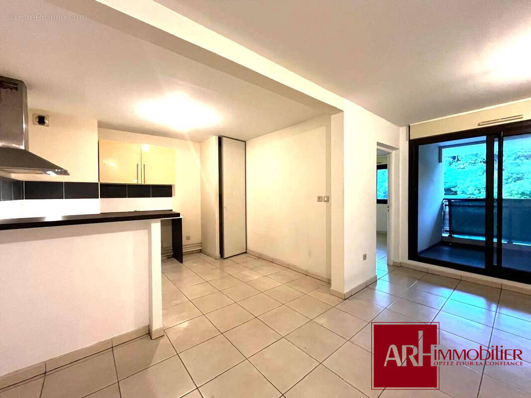Appartement à SAINT-DENIS