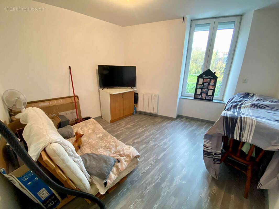 Appartement à SAINT-GERMAIN-LAVAL