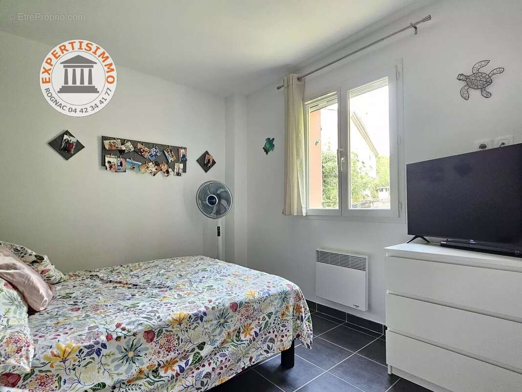 Maison à vendre à velaux (13880) — 110 m² avec 4 chambres, grand jardin de plus de 700 m², terrasse et aucun vis-à-vis - photo 9