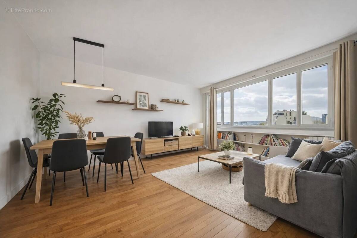 Appartement à NEUILLY-SUR-SEINE