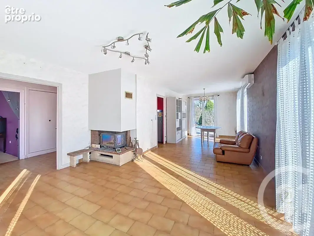 Maison 185 m² à Montagny  - photo 2