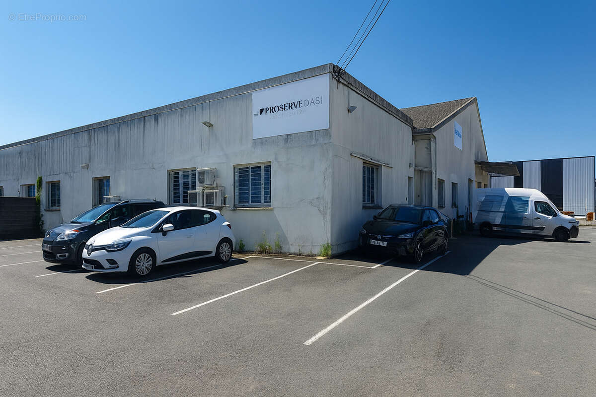 Commerce à SAINTE-EULALIE