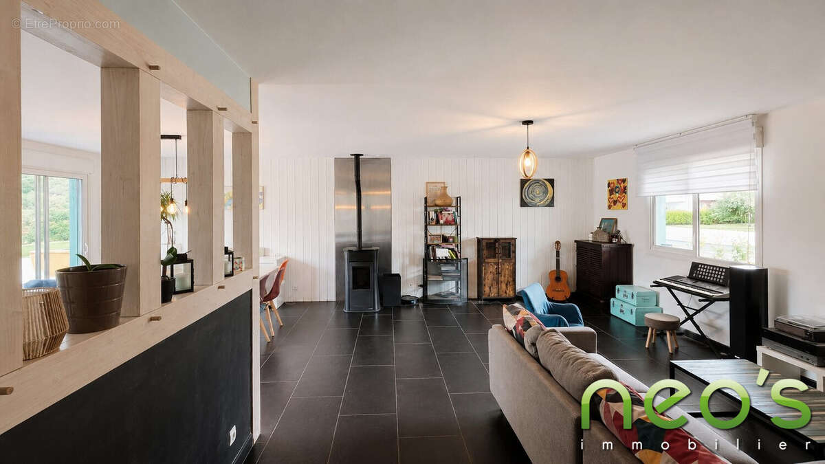 Maison 154 m² à Chemille  - photo 6