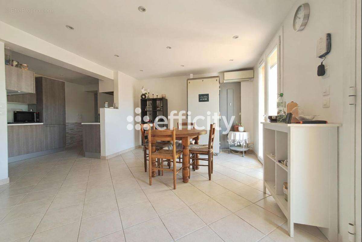 Maison 235 m² à Martigues  - photo 5