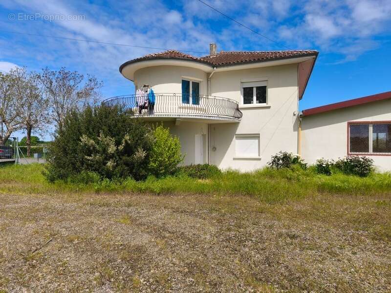 Maison à AIRE-SUR-L'ADOUR