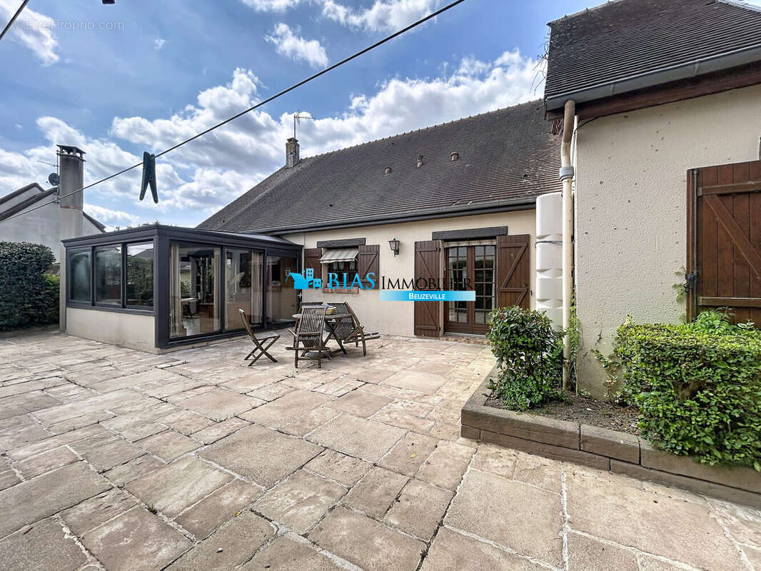 Maison 155 m² à Beuzeville  - photo 2