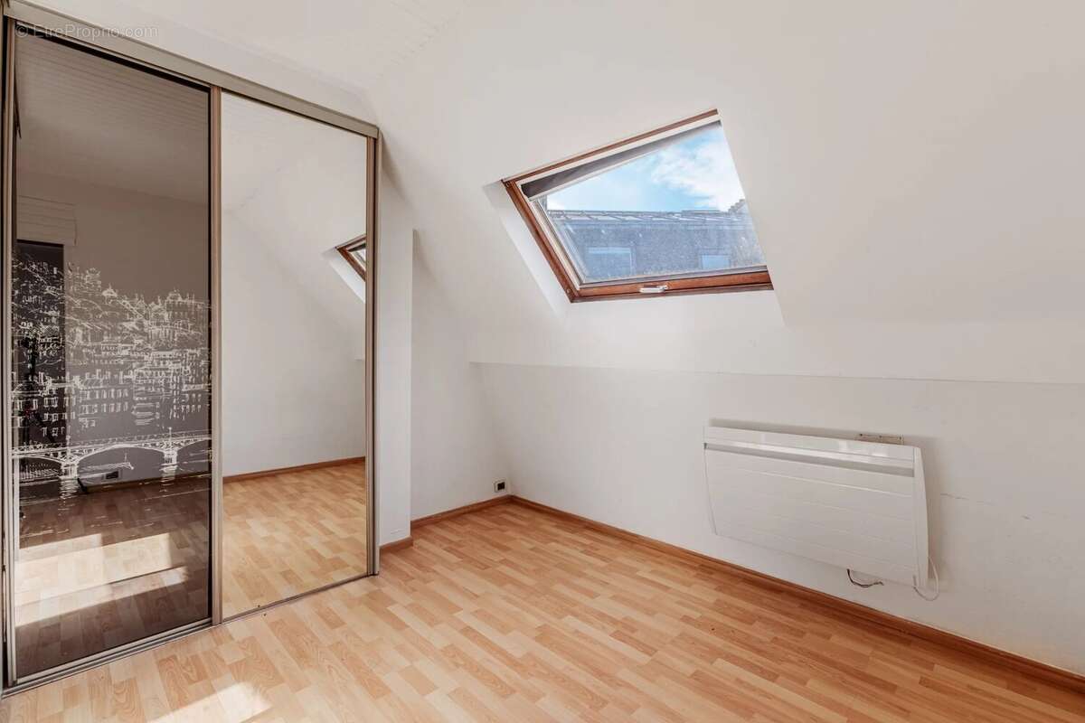 Appartement à PARIS-3E