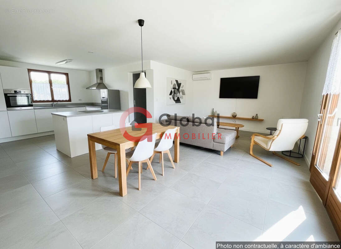 Maison à MEZE