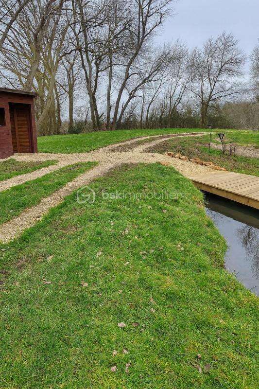 Terrain à SAVONNIERES