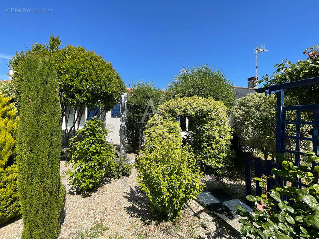 Maison à LONGEVILLE-SUR-MER