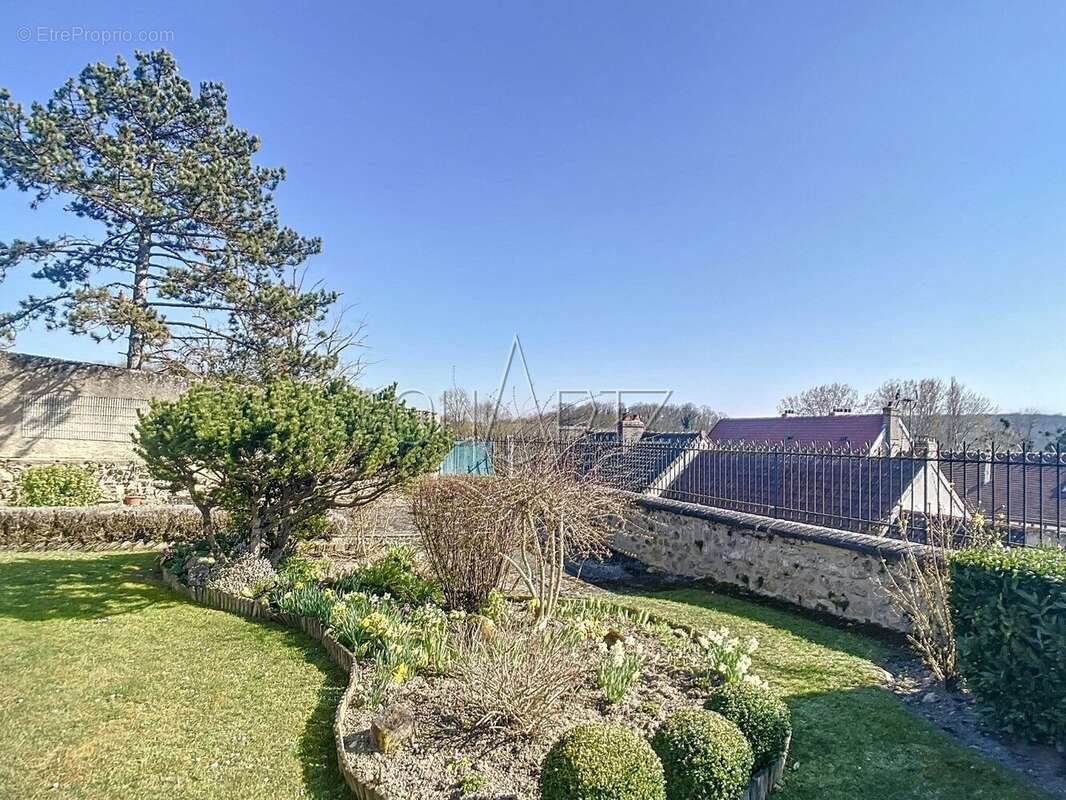 Maison à BOISSY-L'AILLERIE