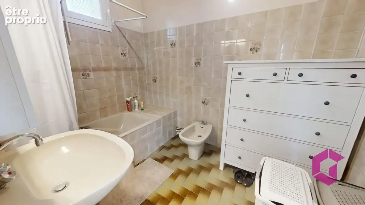 Maison de 147m2 sur sous sol, dépendance et 1900m2 de terrain - photo 13
