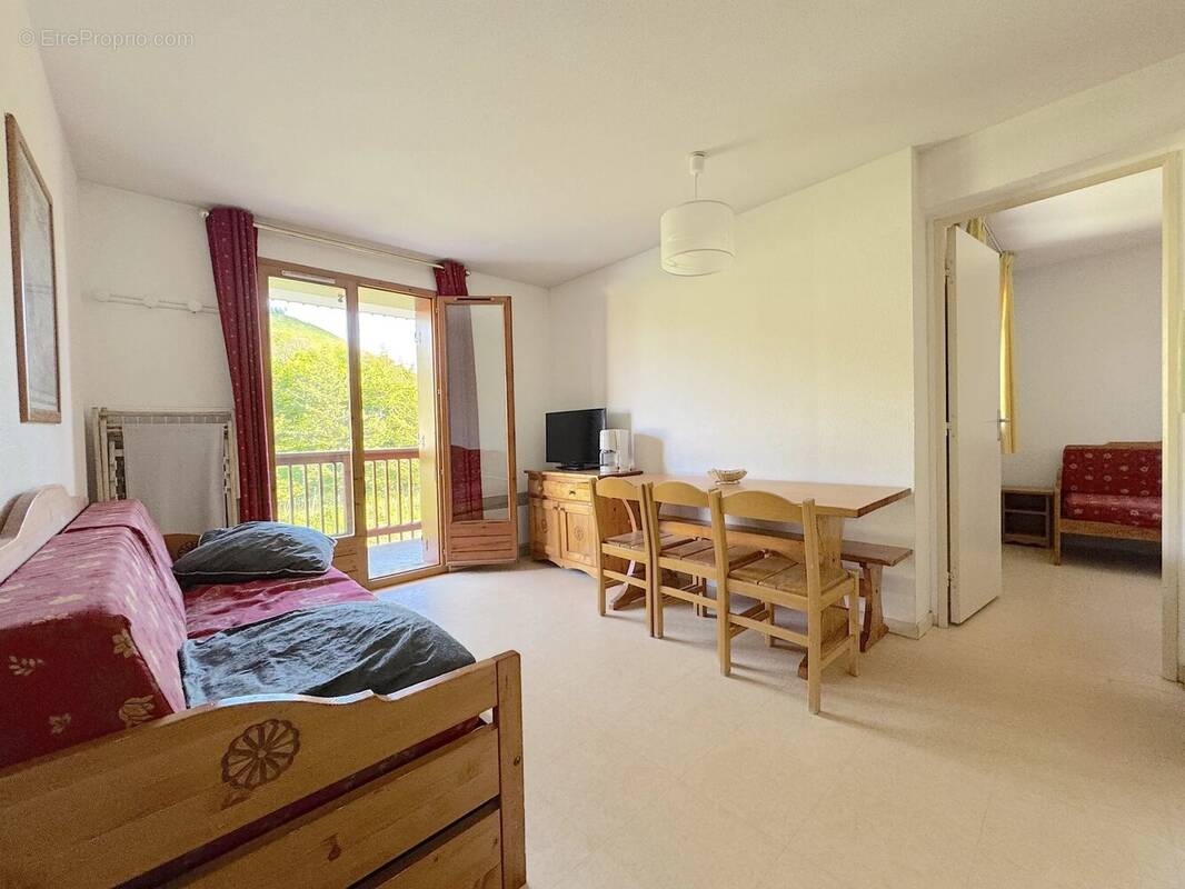 Appartement à ALBIEZ-MONTROND
