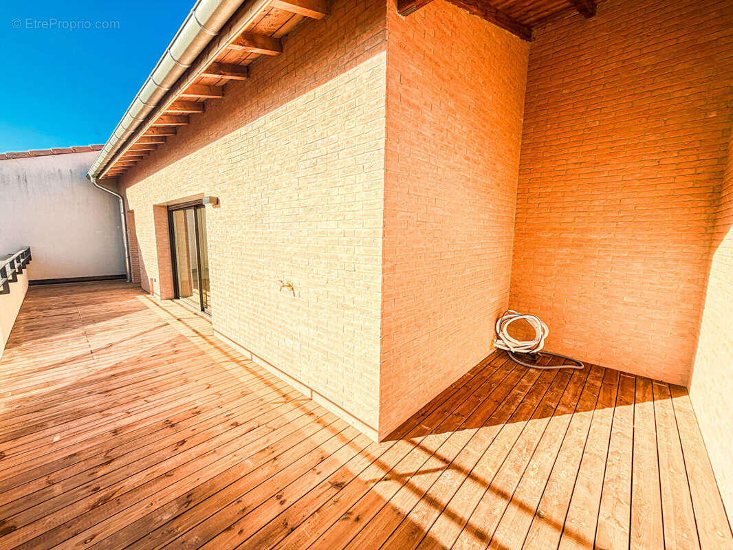 Dernier etage grande terrasse - photo 3
