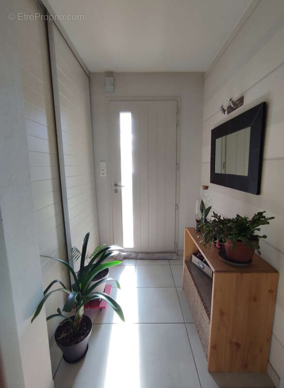 Maison de plain-pied avec jacuzzi et terrain arboré en lisière de forêt - photo 13