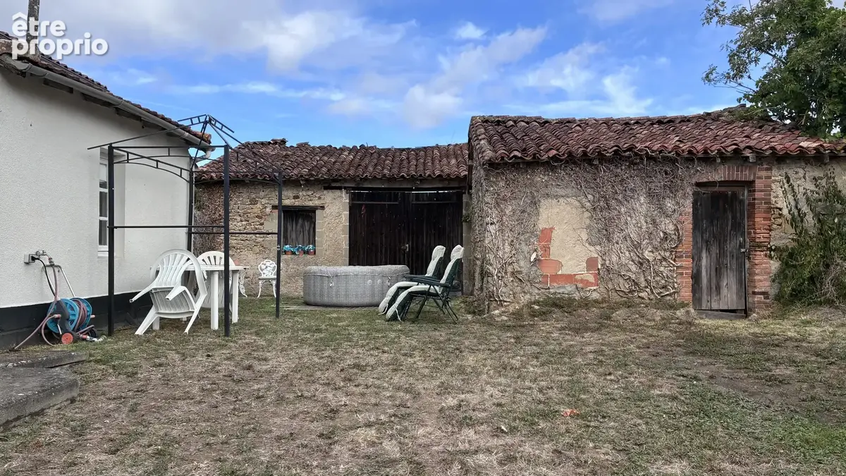Maison de village meublée proche de L'Isle Jourdain - photo 2