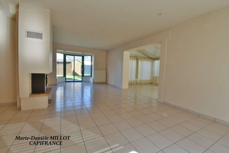 Maison à BONCHAMP-LES-LAVAL