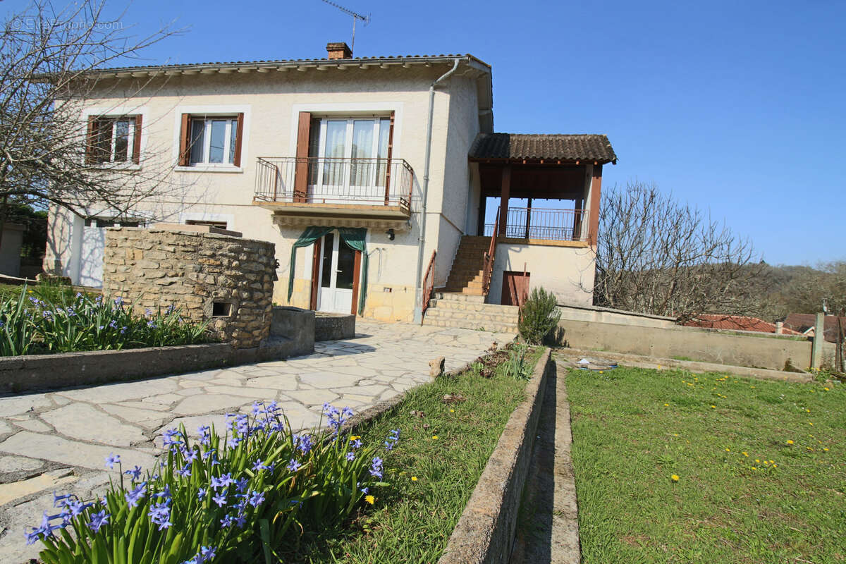 Maison à PUY-L'EVEQUE