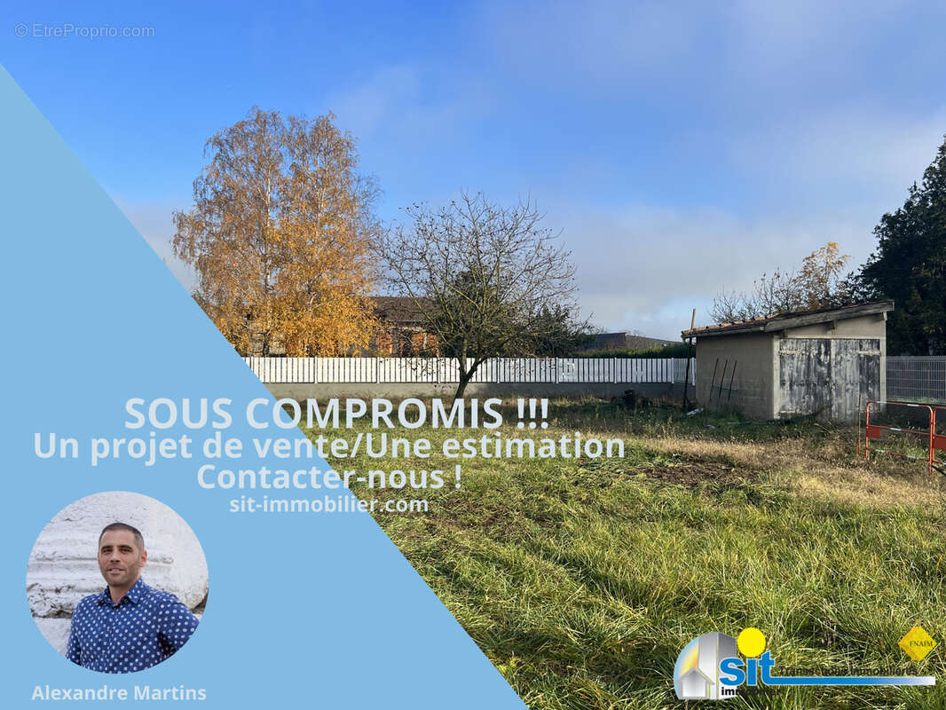 Terrain à AUBERIVES-SUR-VAREZE