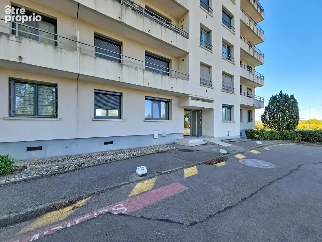 Appartement - 2 Chambres - 1 Bureau - 1 Balcon - 1 Loggia - Parking - Proche toutes commodités - photo 19