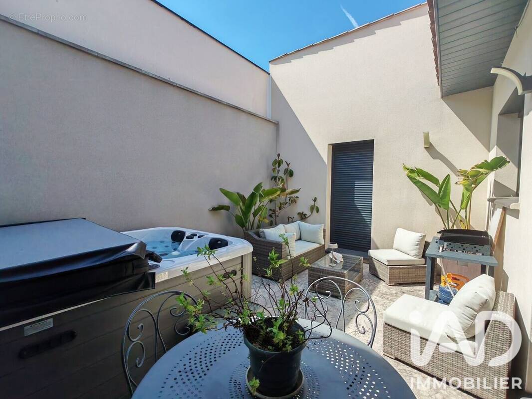 Photo 1 - Maison à VILLENEUVE-DE-LA-RAHO