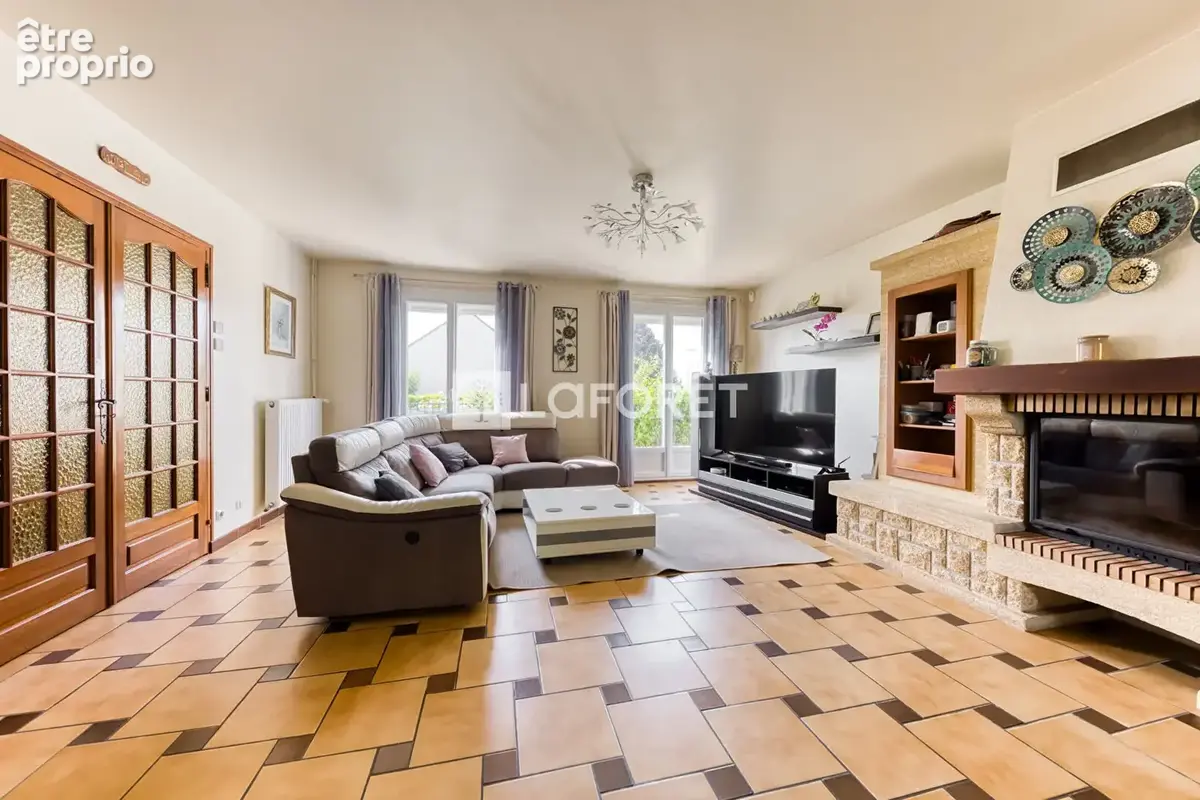 Maison Pontault Combault 6 pièce(s) 130 m2 - photo 4