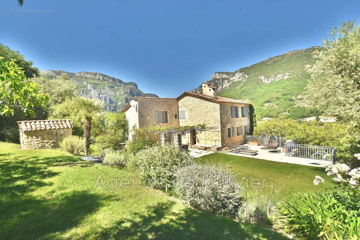Maison à LE BAR-SUR-LOUP